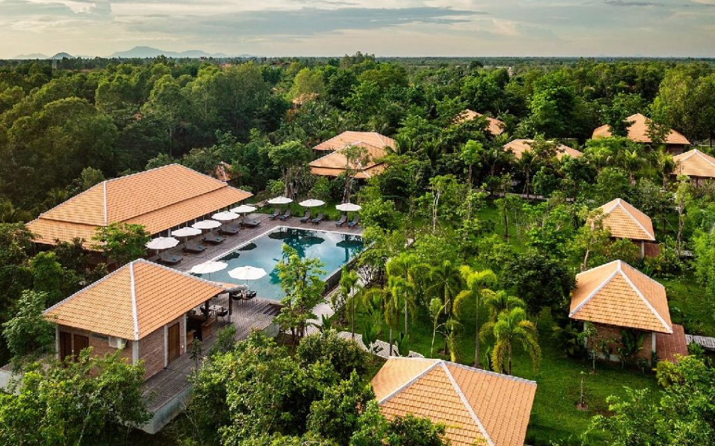 Farmhouse Smiling Gecko